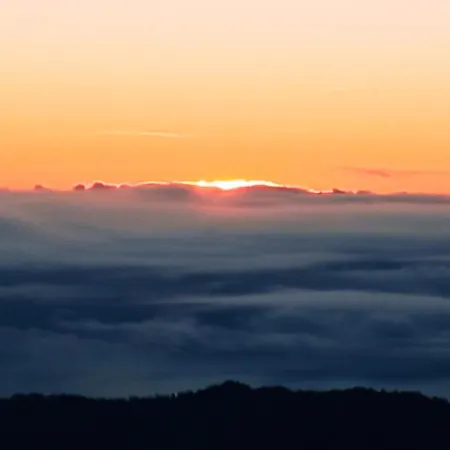 Sunrise Garajau Apart *